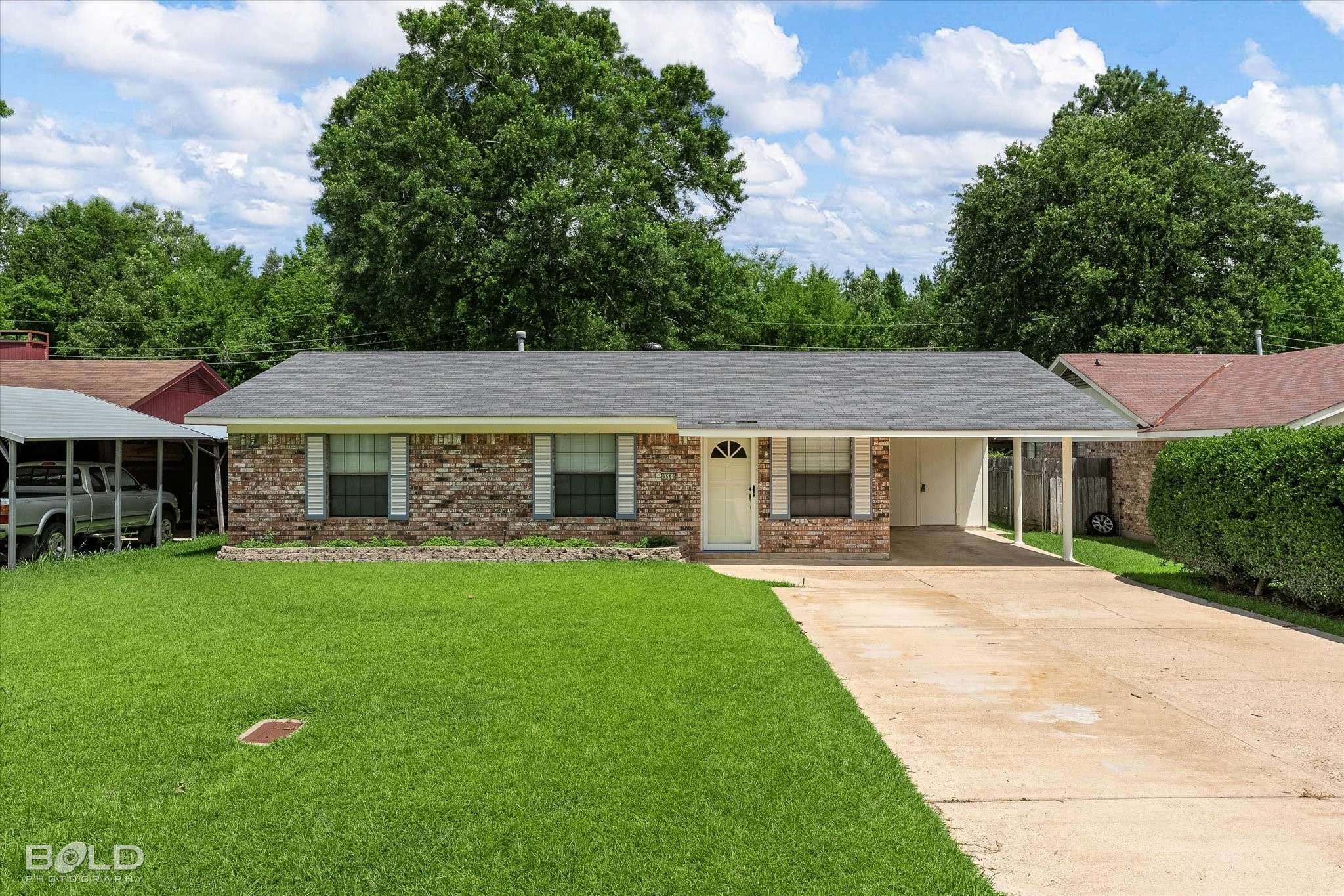 6566 Graham LN, Keithville, LA 71047