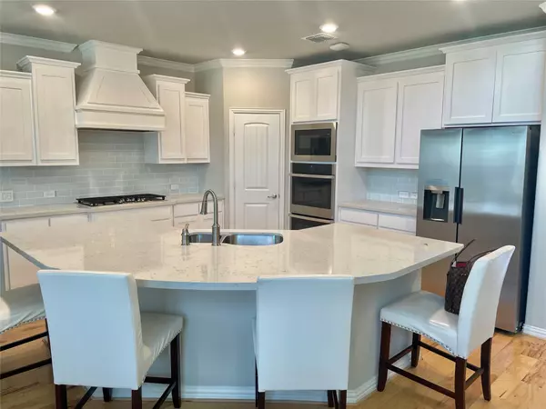 Prosper, TX 75078,2821 Driftwood Creek TRL