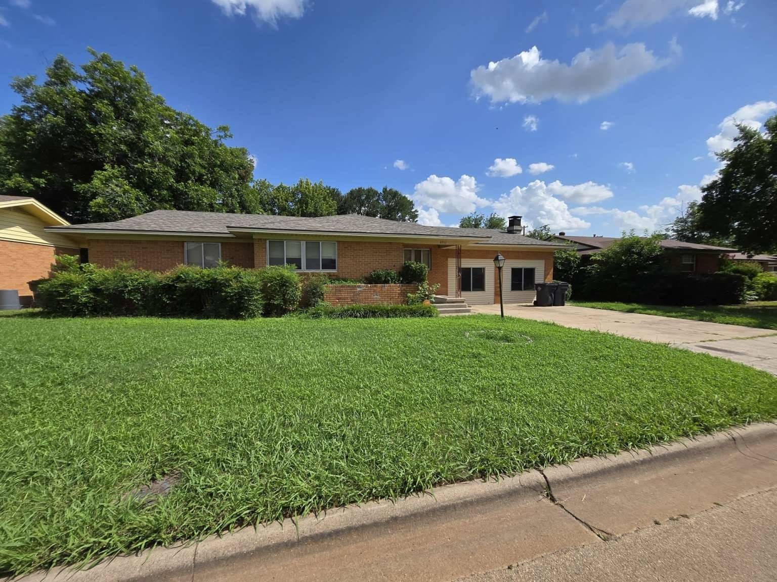 4911 Lake Park DR, Wichita Falls, TX 76302