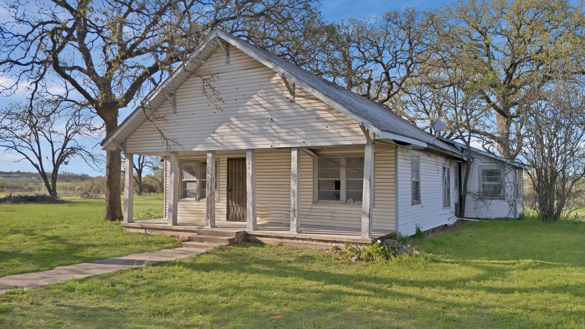 Chico, TX 76431,202 Johns DR