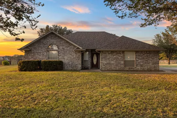 5733 Dugan Chapel RD, Bells, TX 75414