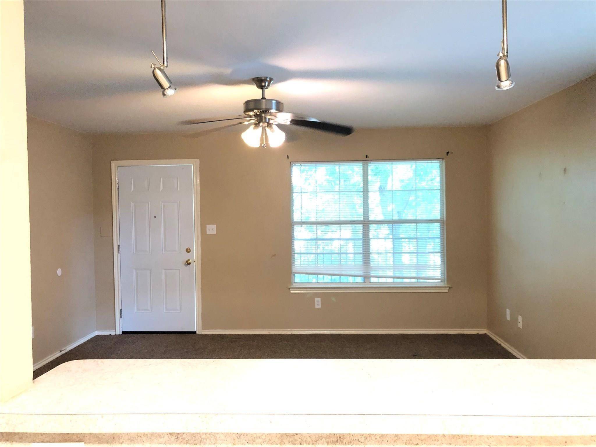 1634-1662 Kennedy ST, Bonham, TX 75418