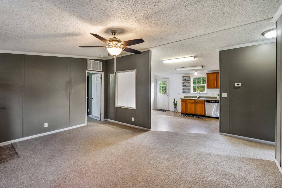 Mabank, TX 75147,303 Eagle Pkwy