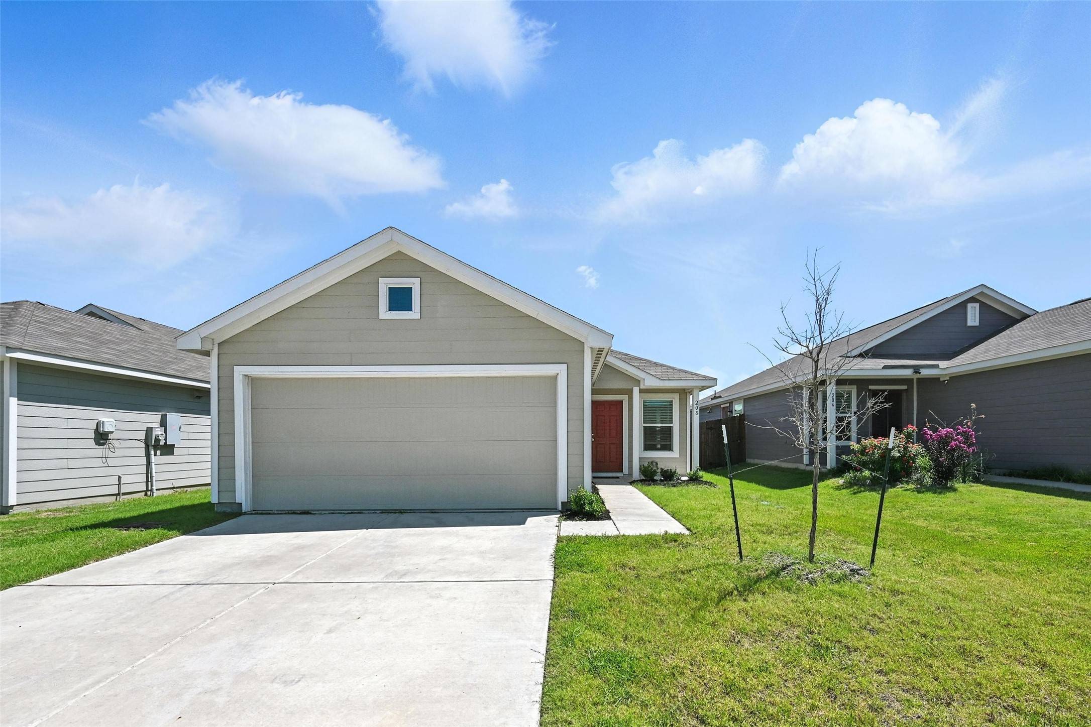 208 Rubylace DR, Princeton, TX 75407