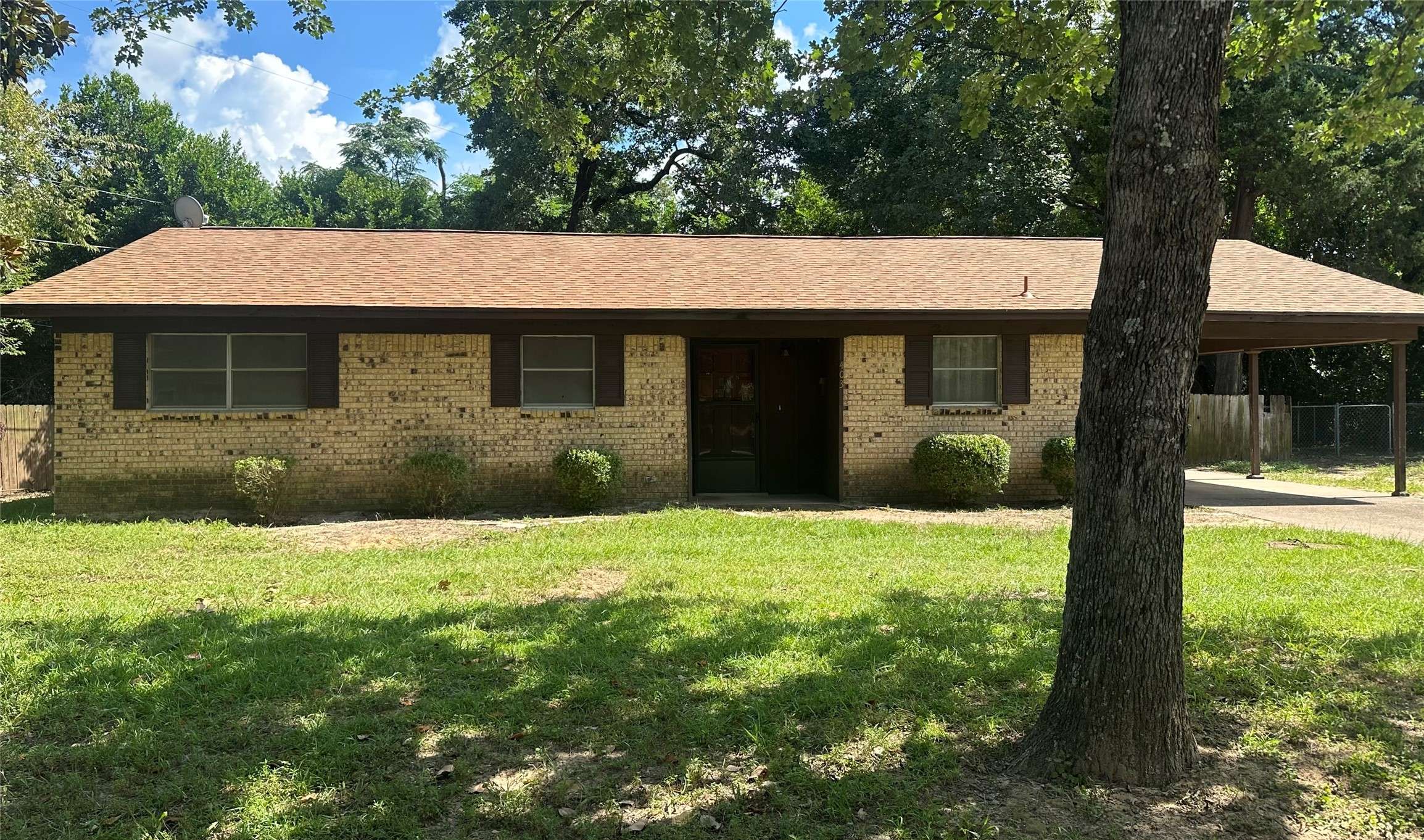 403 Davis DR, Athens, TX 75751