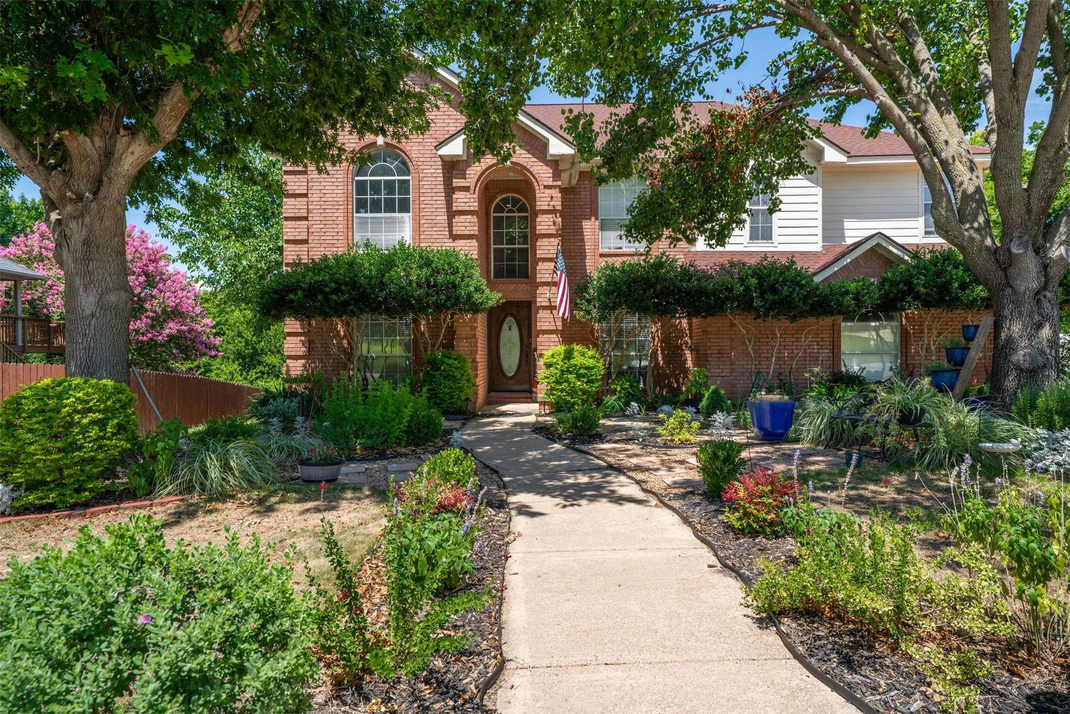 8805 Hidden Hill DR, Fort Worth, TX 76179