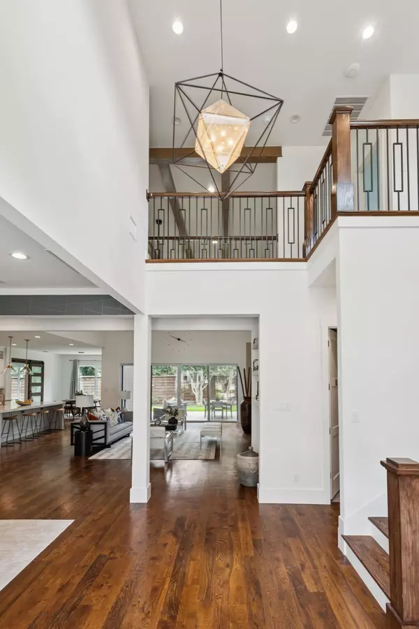 Dallas, TX 75230,5960 Williamstown RD