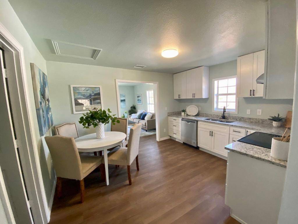 1217 W Nelson ST, Denison, TX 75020