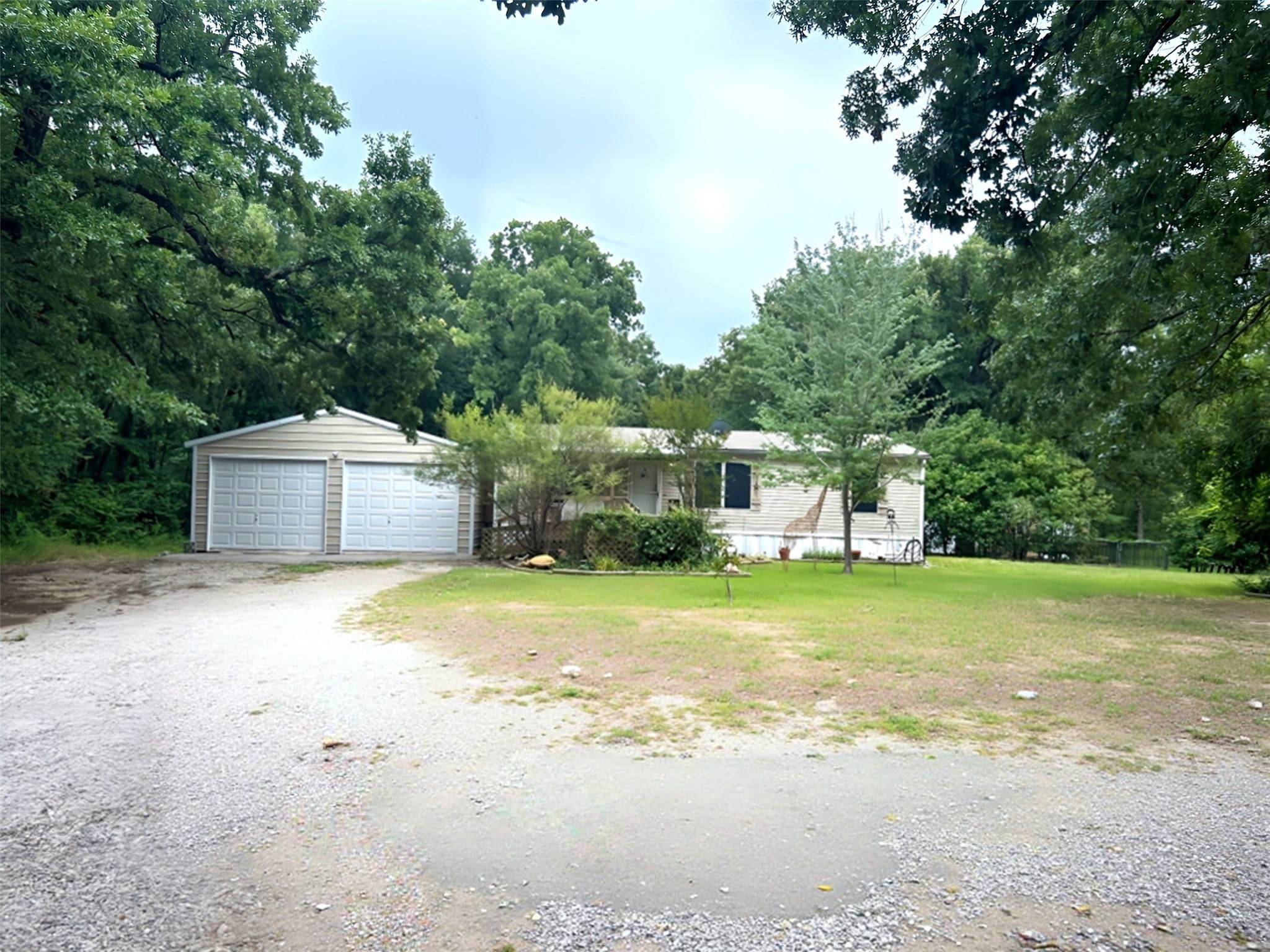 20213 Leisureland RD, Mabank, TX 75156