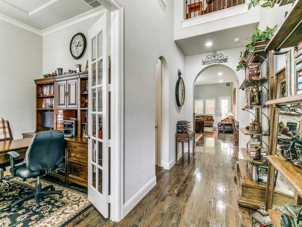 Grapevine, TX 76051,322 Hill Creek LN