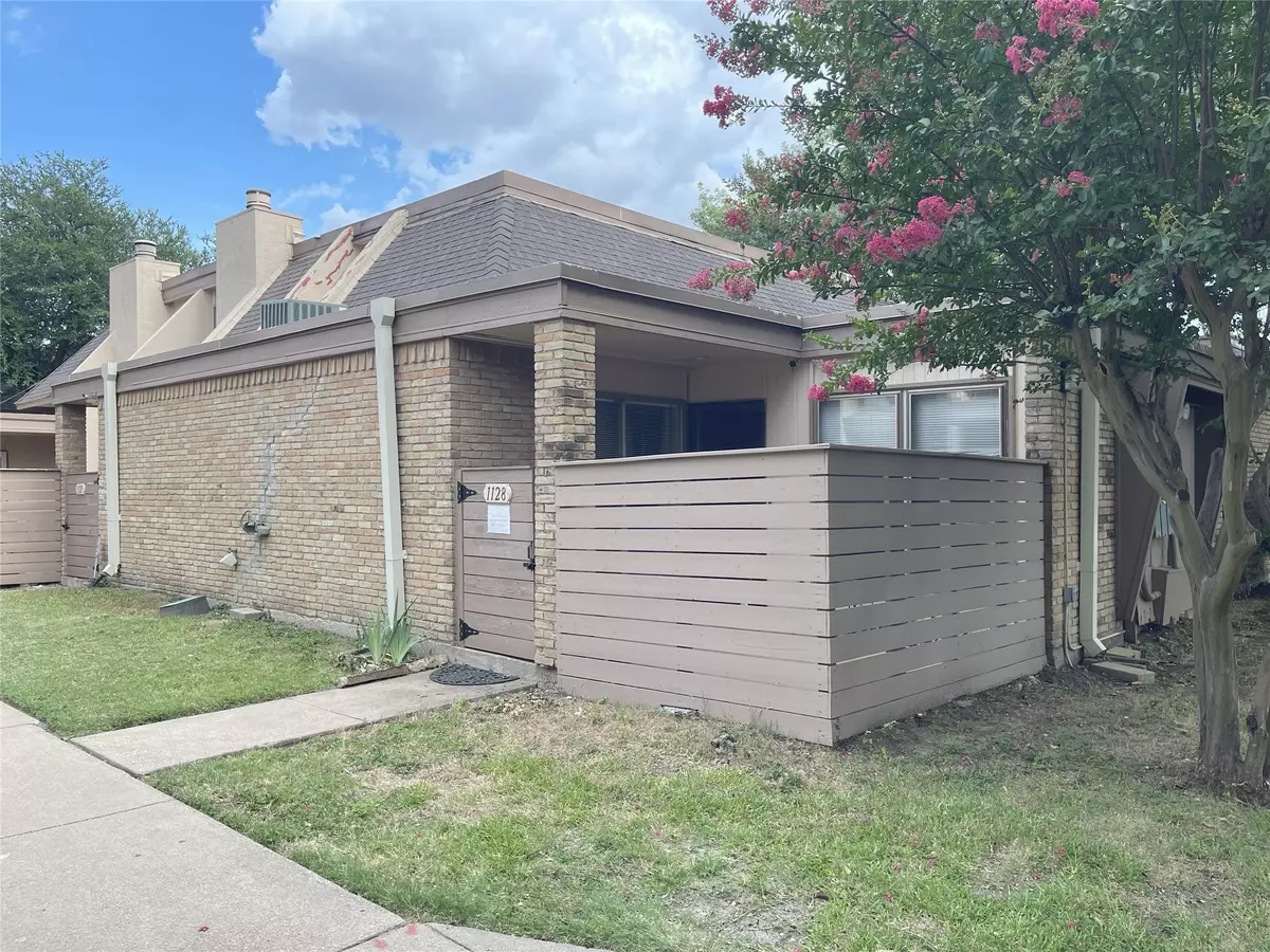 Dallas, TX 75220,3121 Park LN #1128