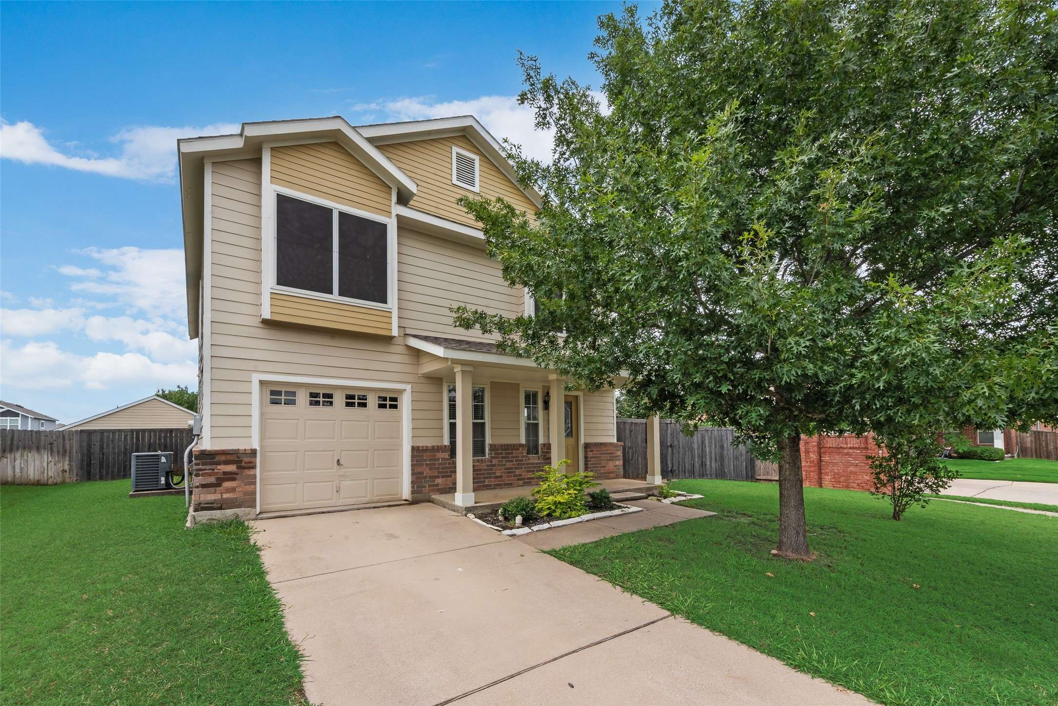 124 Independence AVE, Venus, TX 76084