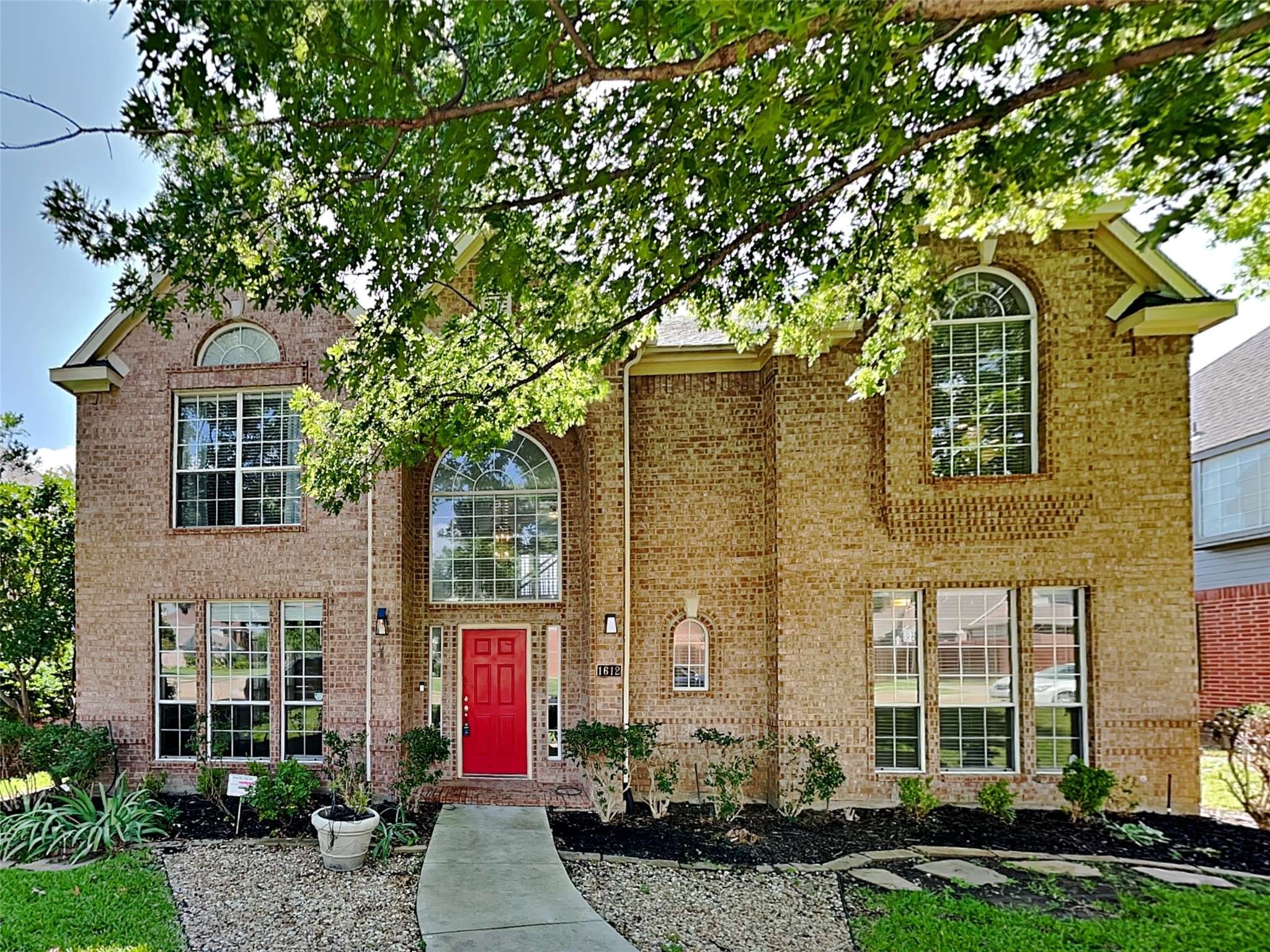 1612 Commerce DR, Plano, TX 75093