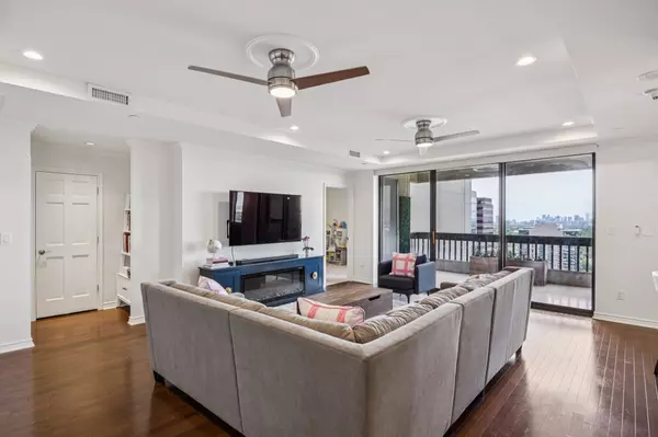 Dallas, TX 75225,5909 Luther LN #2205