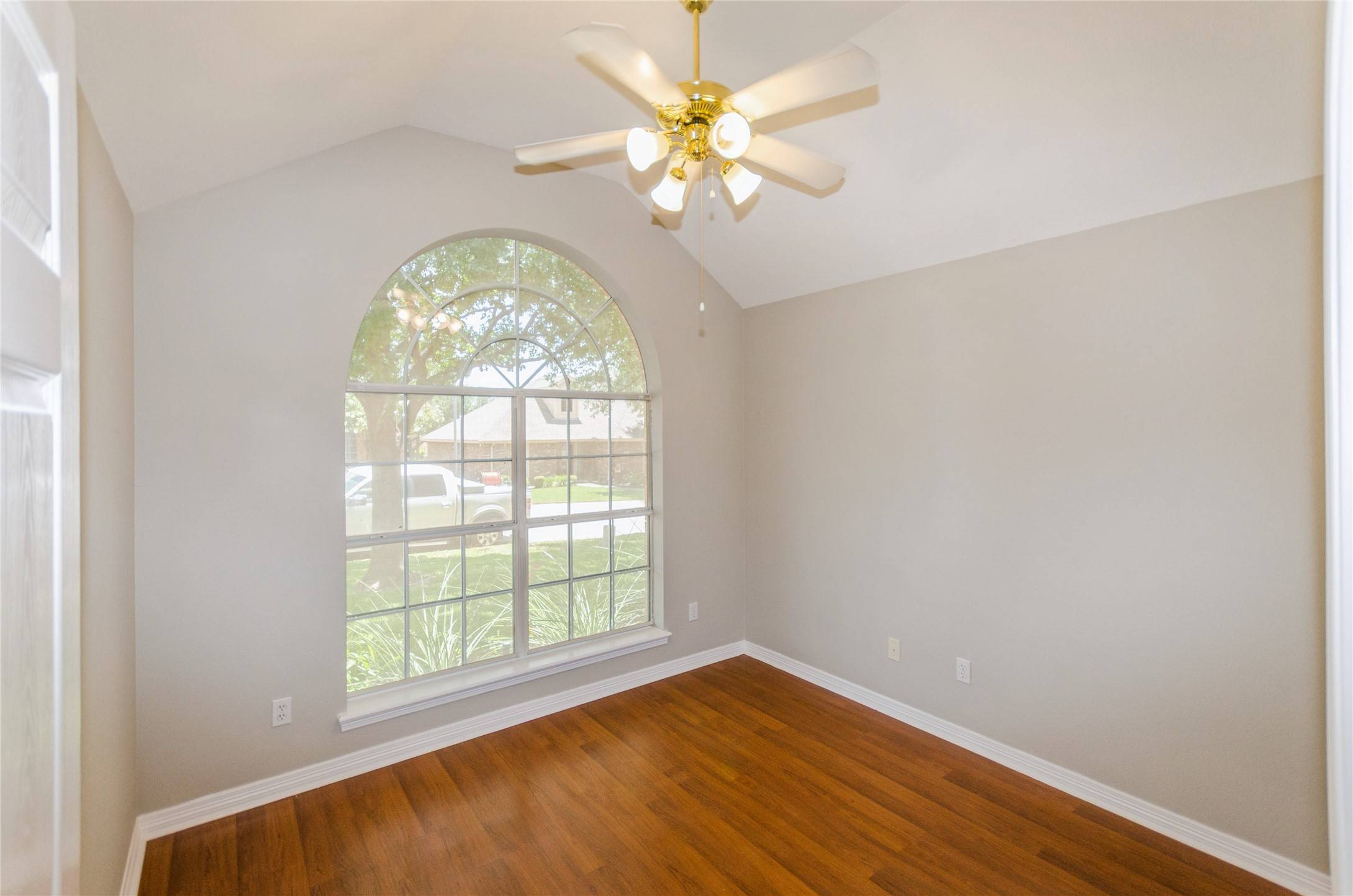 Cedar Hill, TX 75104,915 Cresthaven DR #3