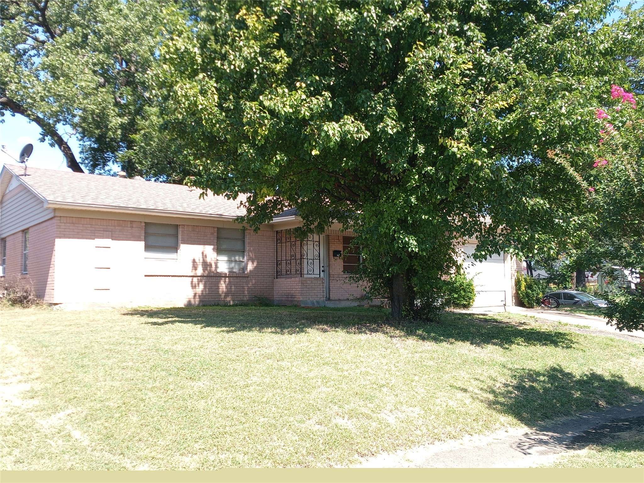 Garland, TX 75042,609 Warren