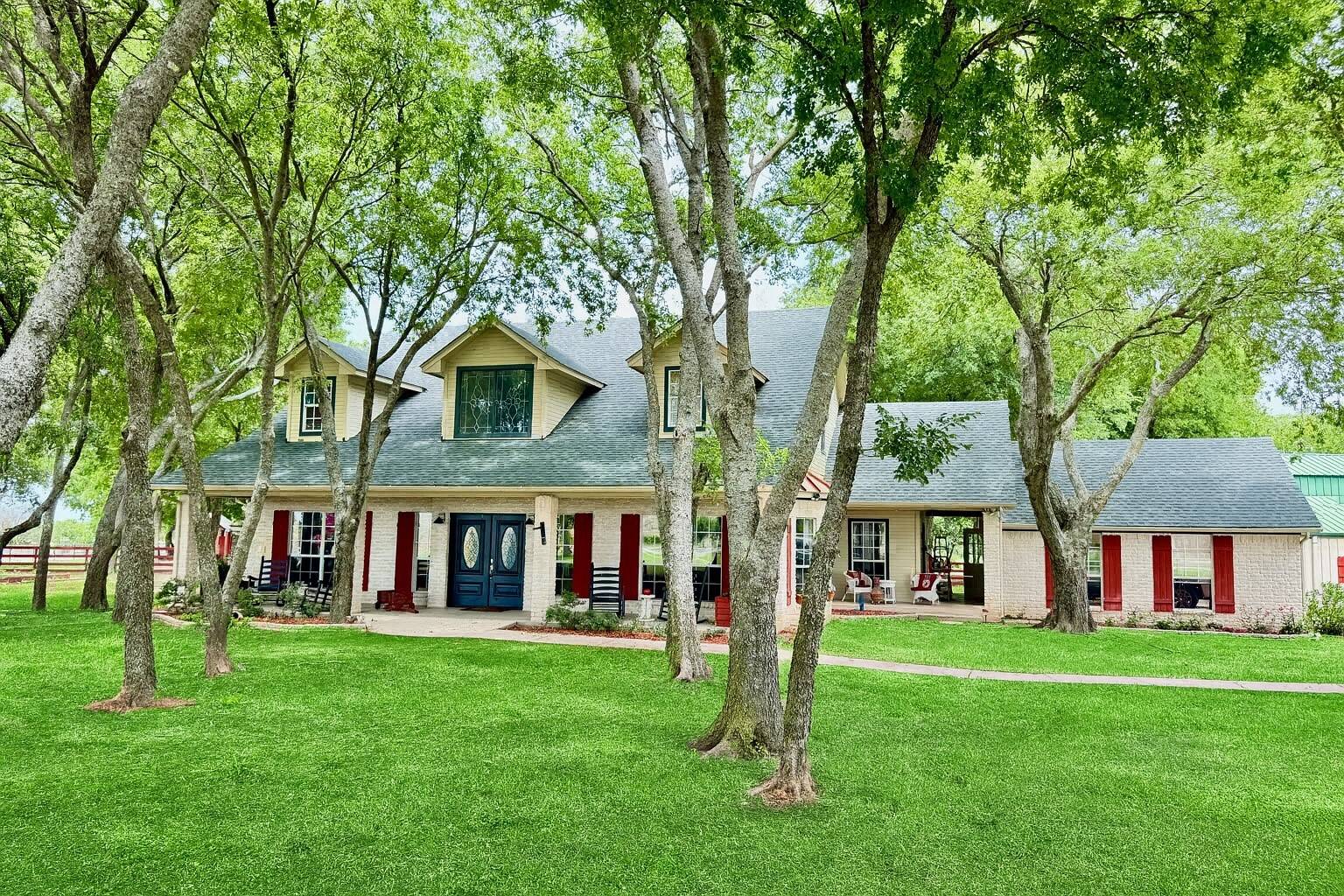 1990 Ripy RD, Krum, TX 76249