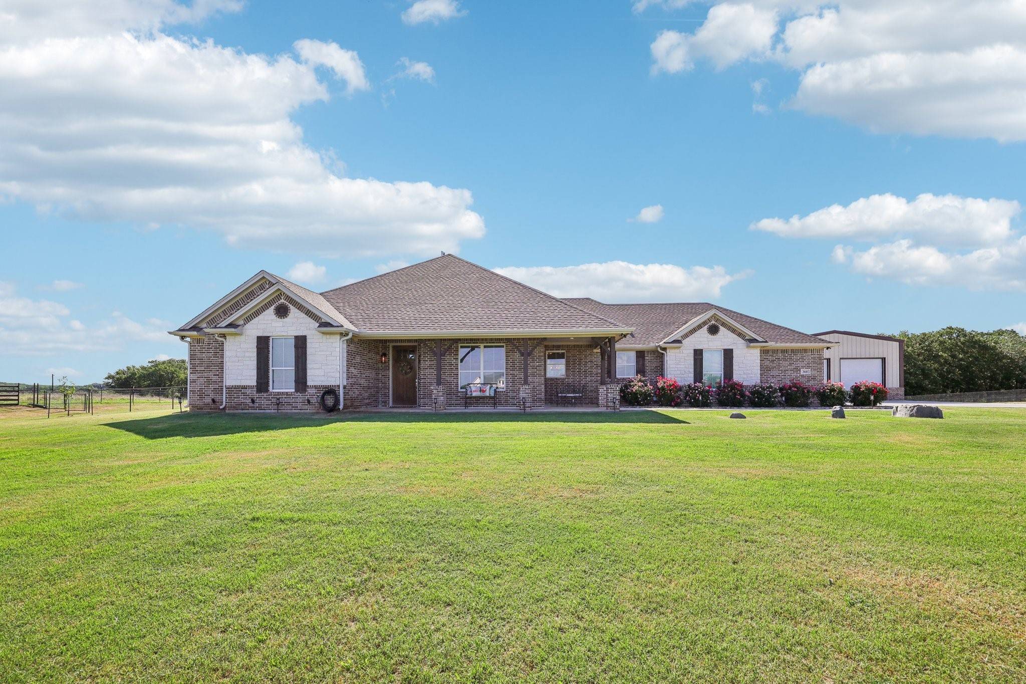 360 Rolling Ranch BLVD, Alvord, TX 76225