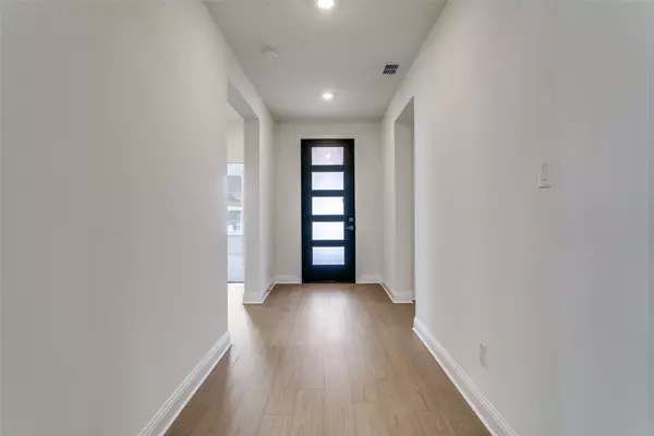 Justin, TX 76247,102 Hudson LN