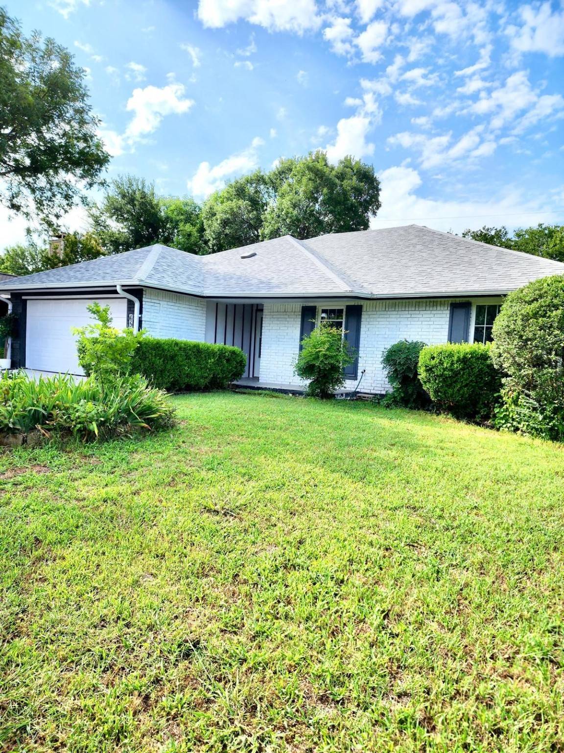 651 Brookside DR, Cedar Hill, TX 75104