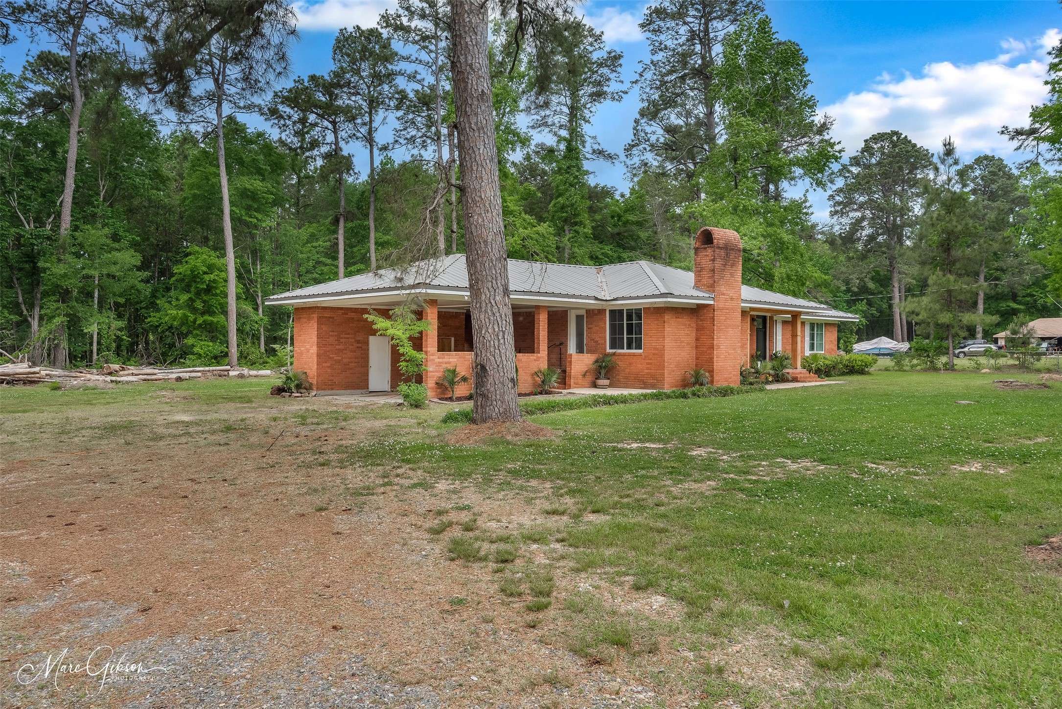 Shreveport, LA 71107,1042 N Lane DR