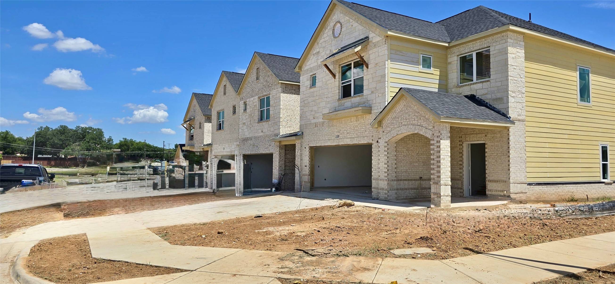 Grand Prairie, TX 75050,124 Homes DR