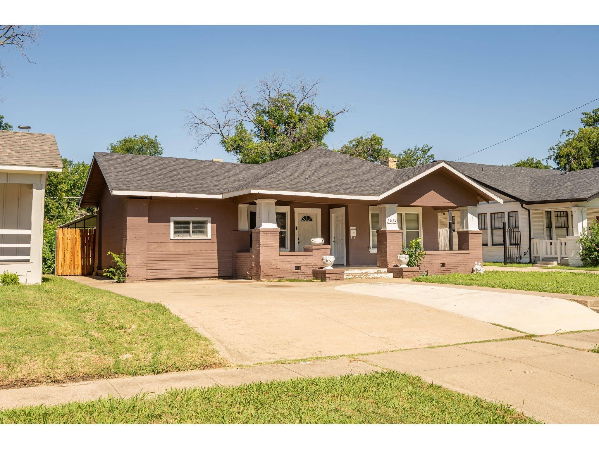 Fort Worth, TX 76110,3024 College AVE
