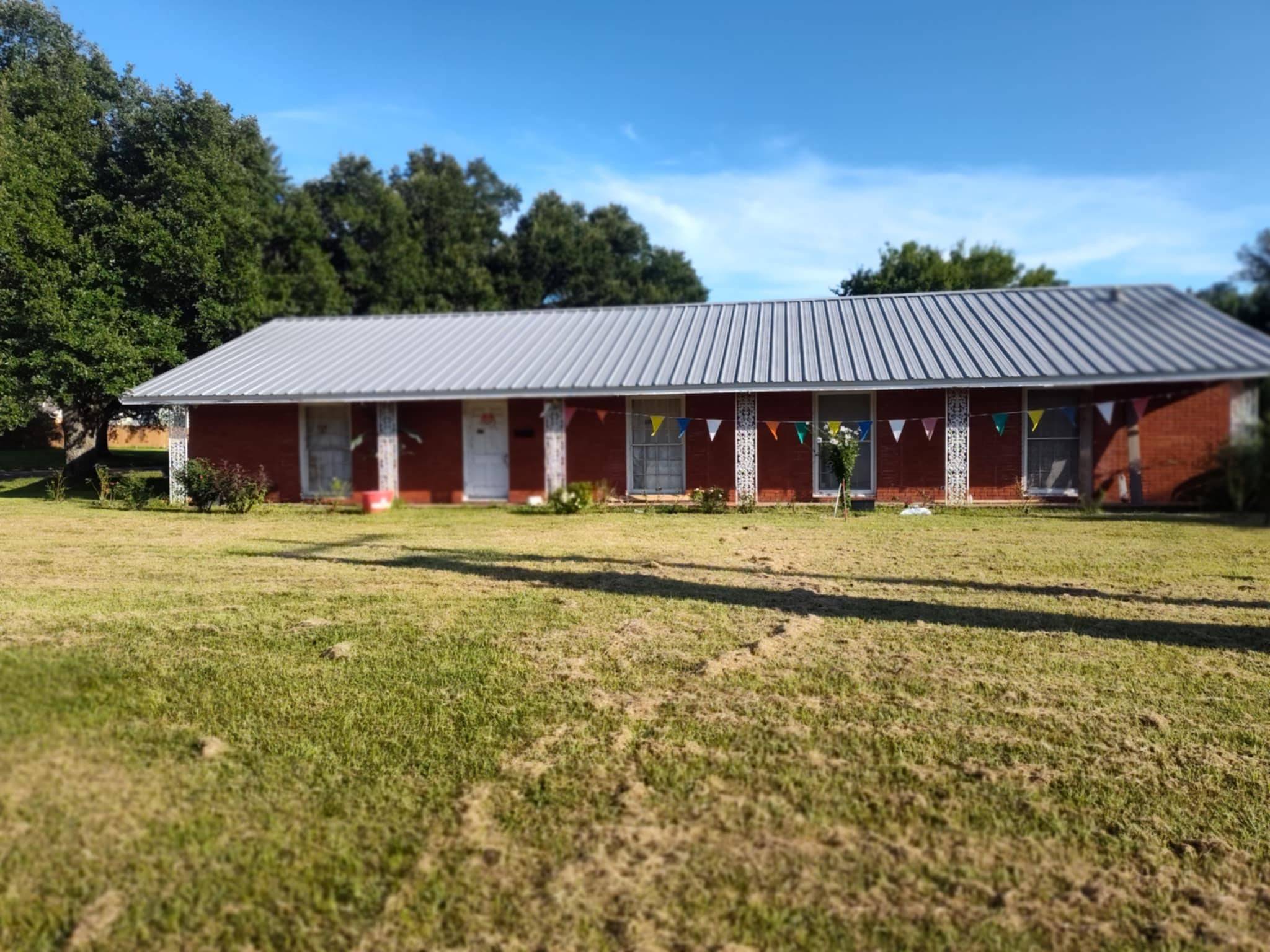806 E Tyler ST, Mexia, TX 76667