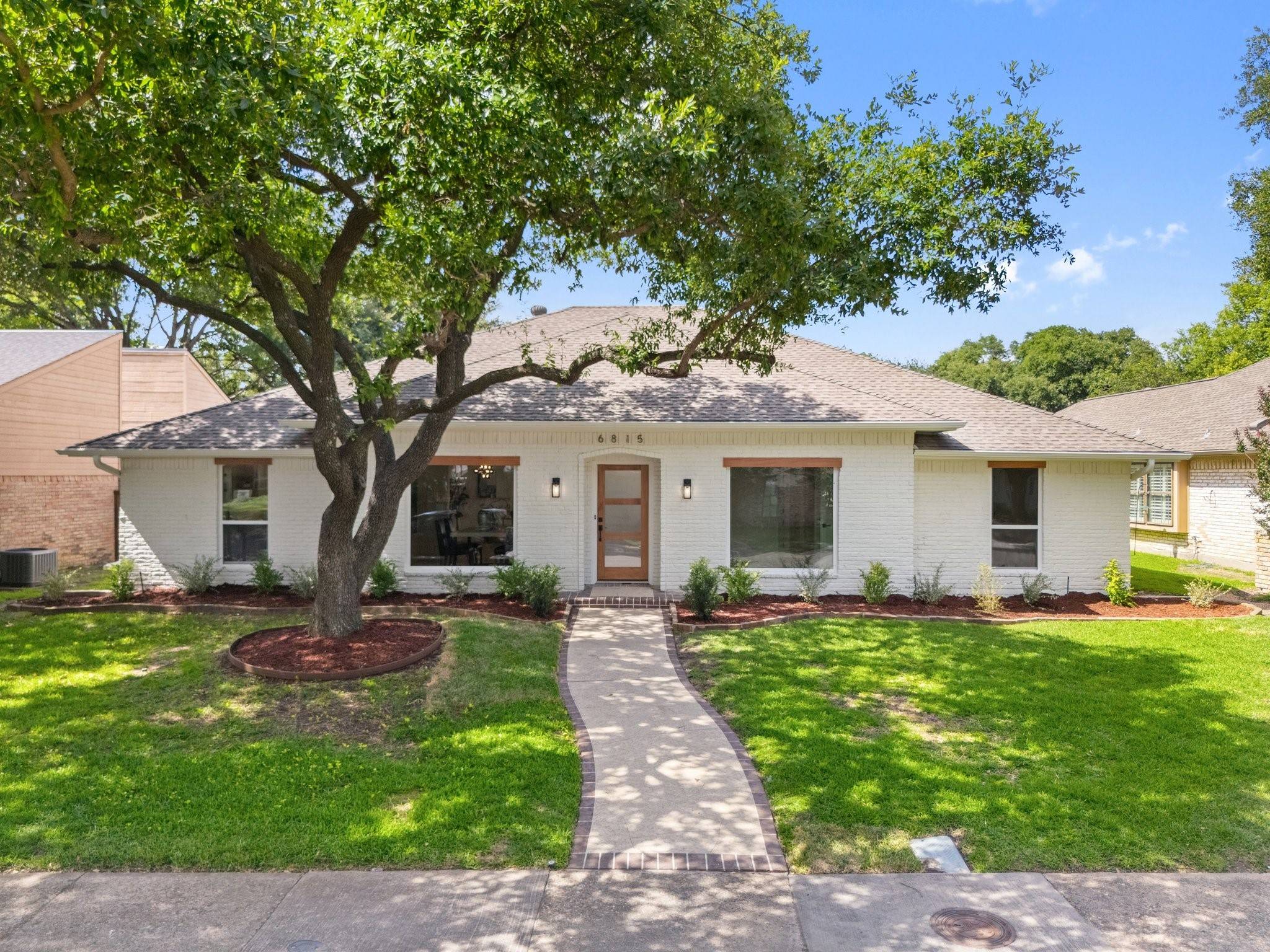 6815 Kingshollow DR, Dallas, TX 75248