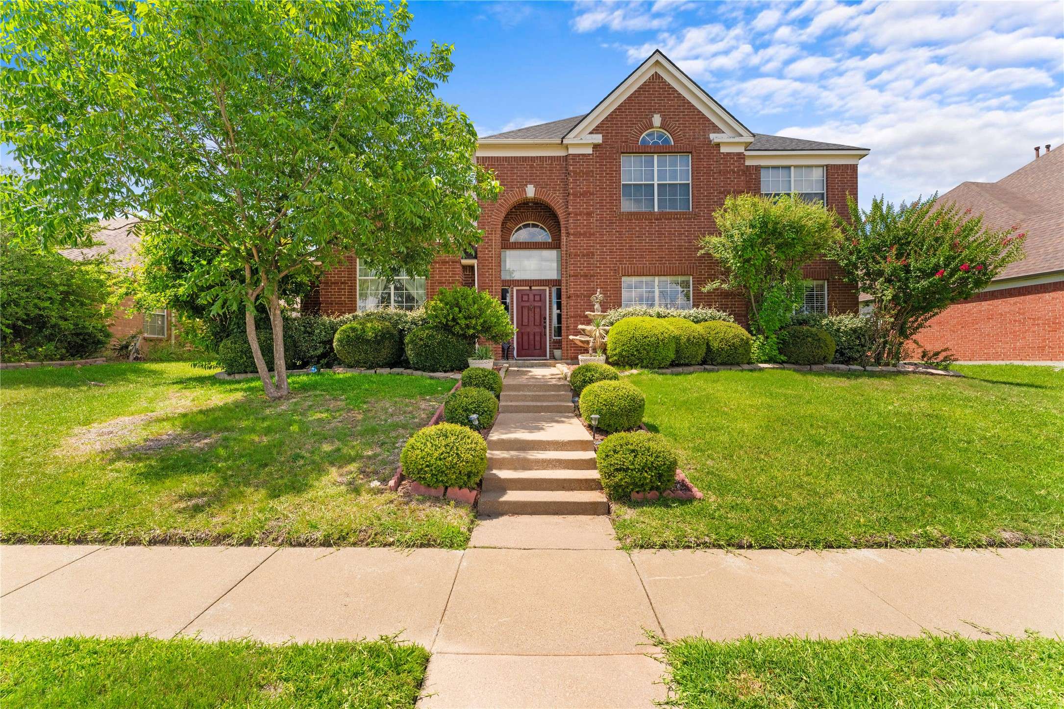 1309 Edinboro LN, Carrollton, TX 75006