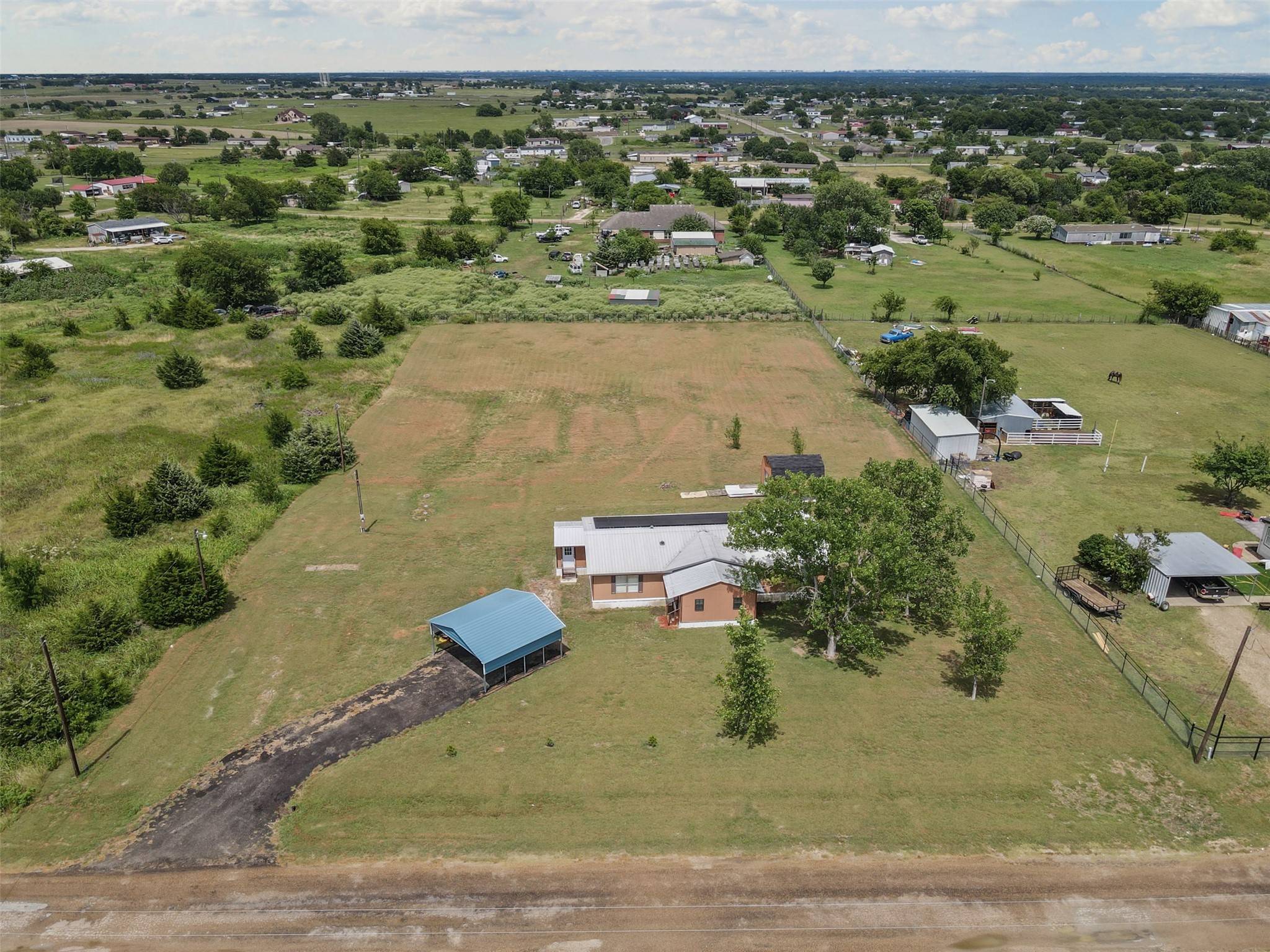 3416 Happy Meadows DR, Alvarado, TX 76009
