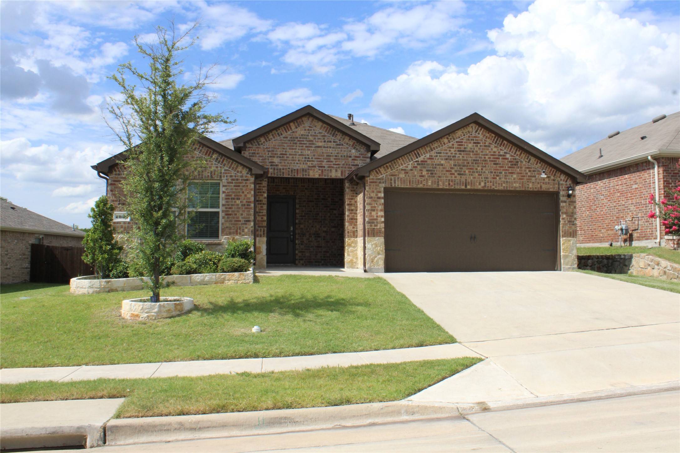 2630 Fieldcrest LN, Crandall, TX 75114