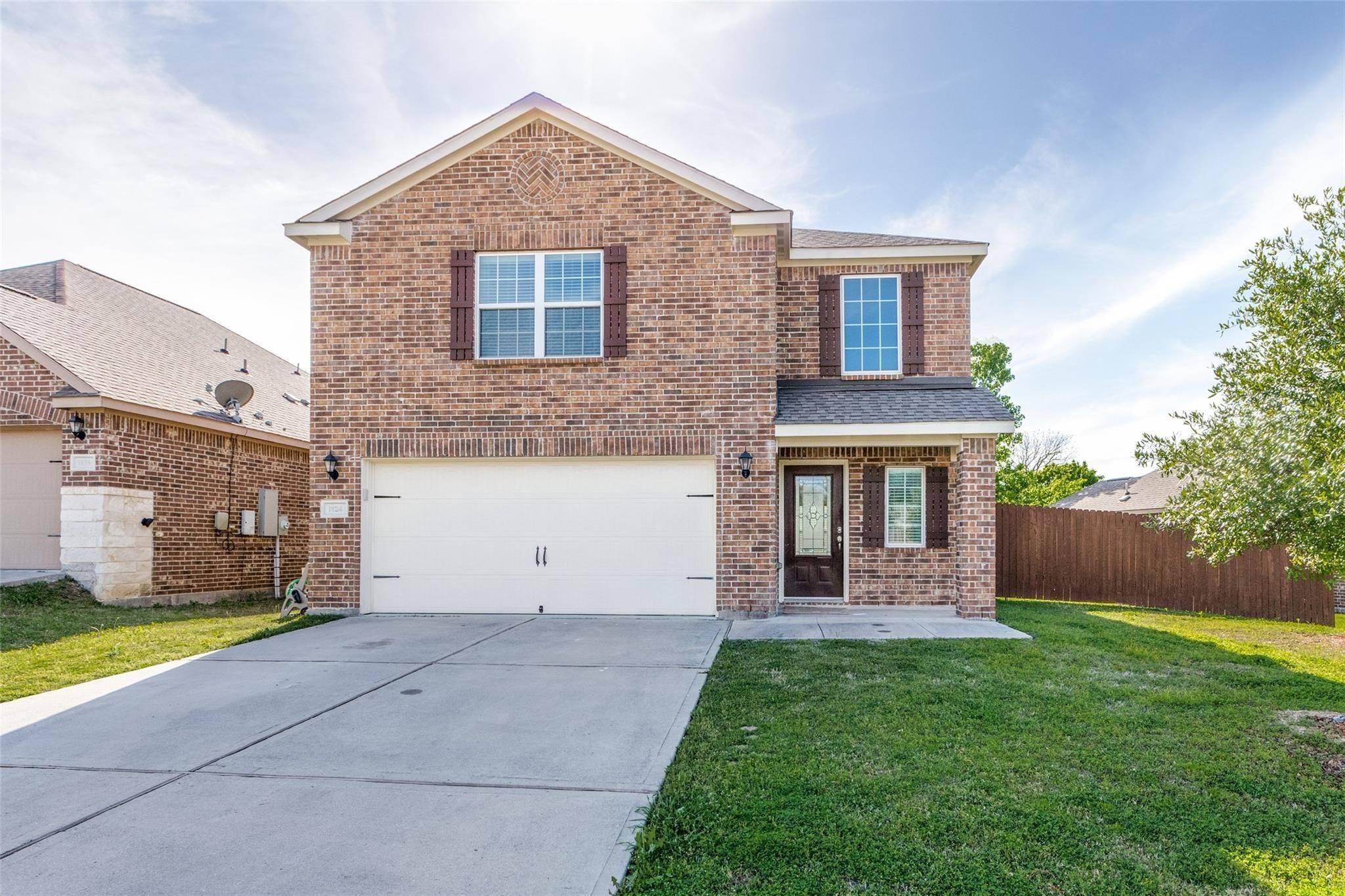 1824 Persimmon DR, Anna, TX 75409