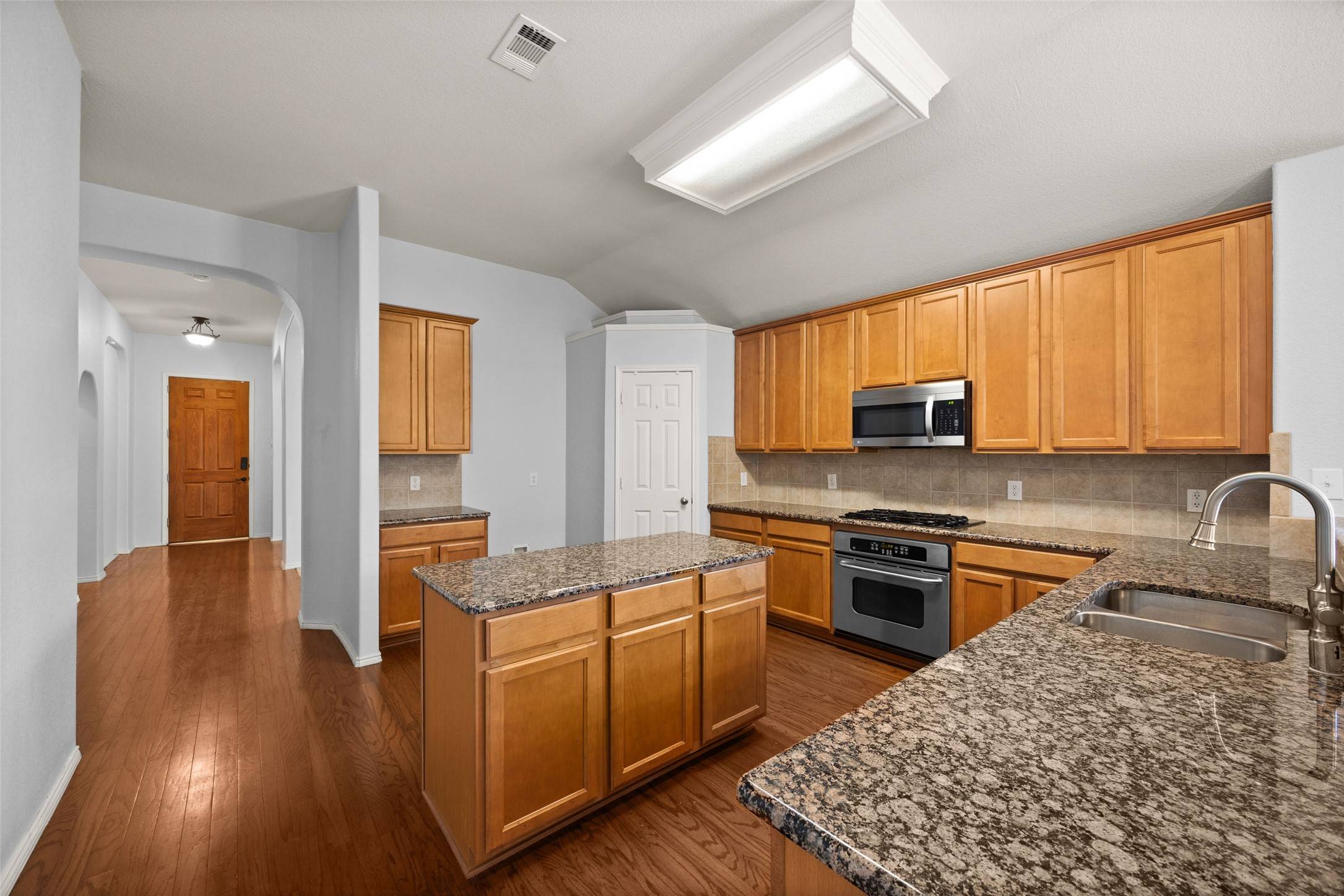 Frisco, TX 75035,11366 Mansfield DR