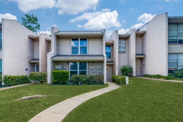 334 Arborview DR, Garland, TX 75043