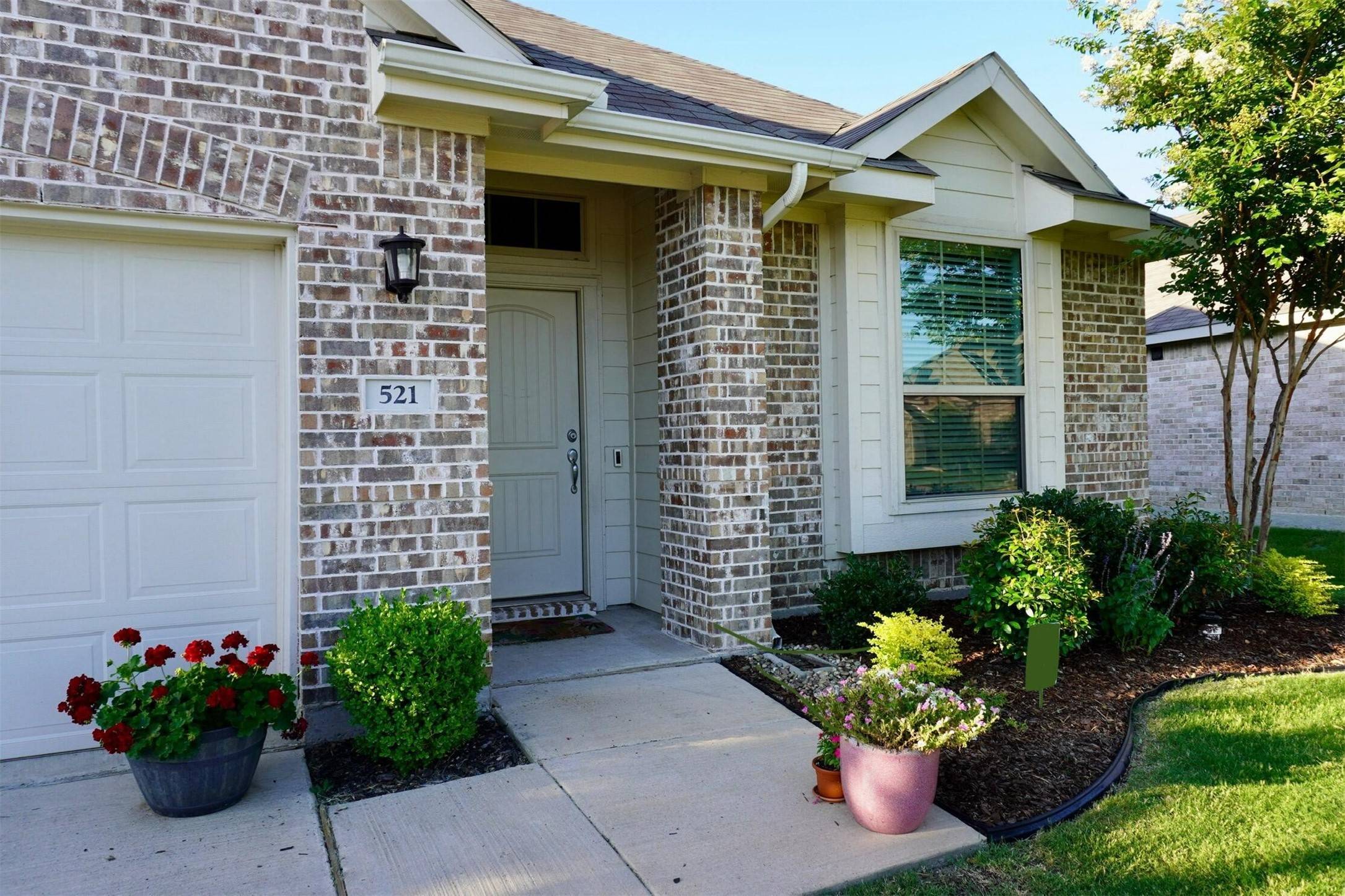 Van Alstyne, TX 75495,521 Mccoy DR