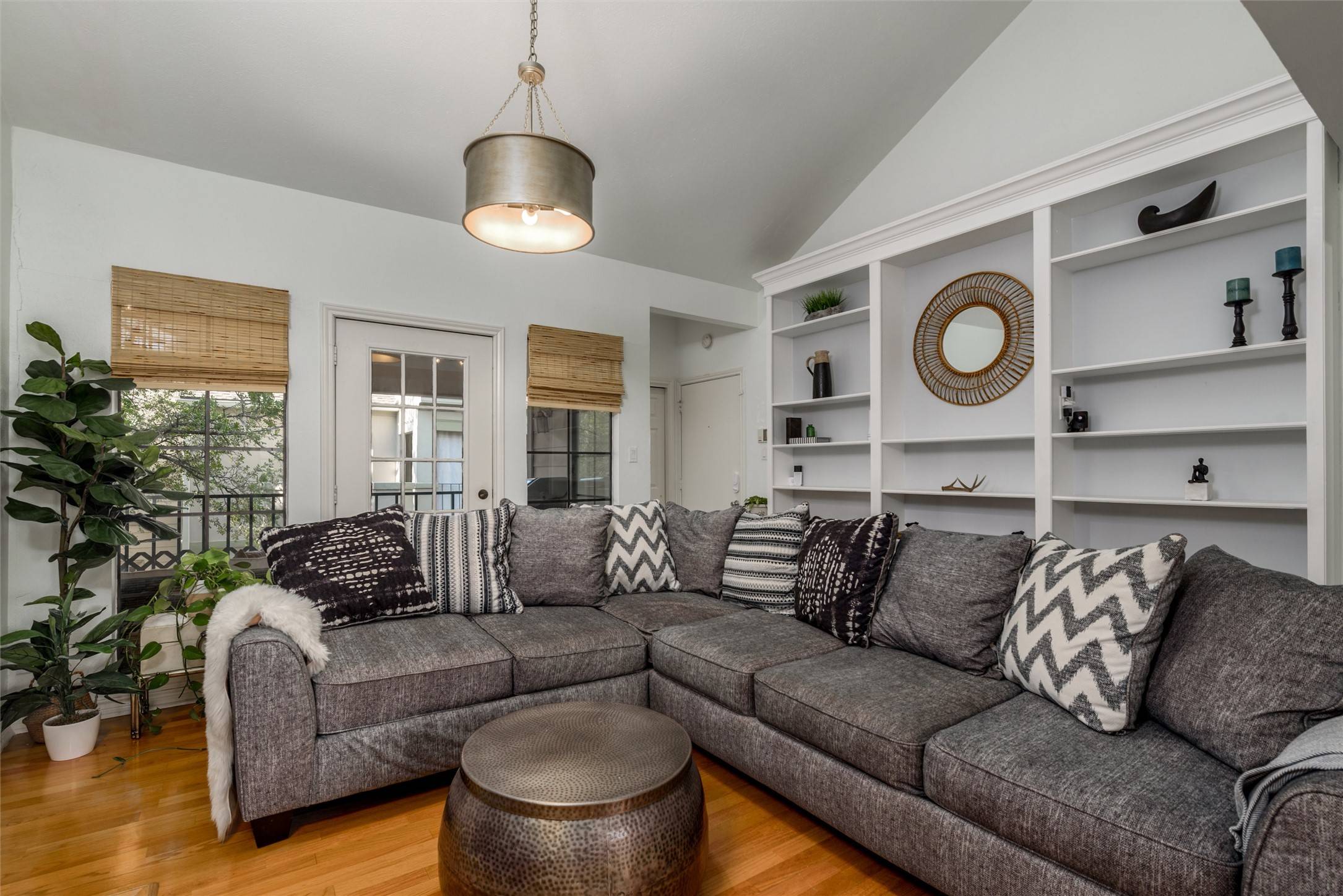 Dallas, TX 75204,3105 San Jacinto ST #316