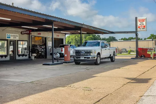 418 S Commerce, Bremond, TX 76629