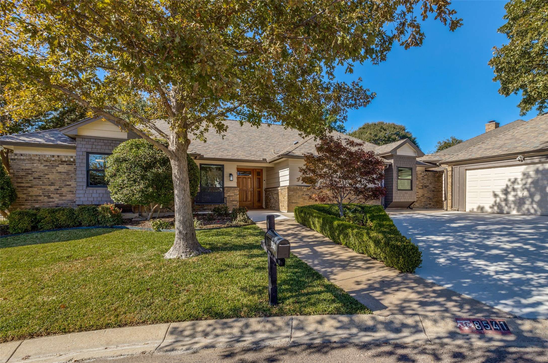 8541 Woodlake CIR, Fort Worth, TX 76179
