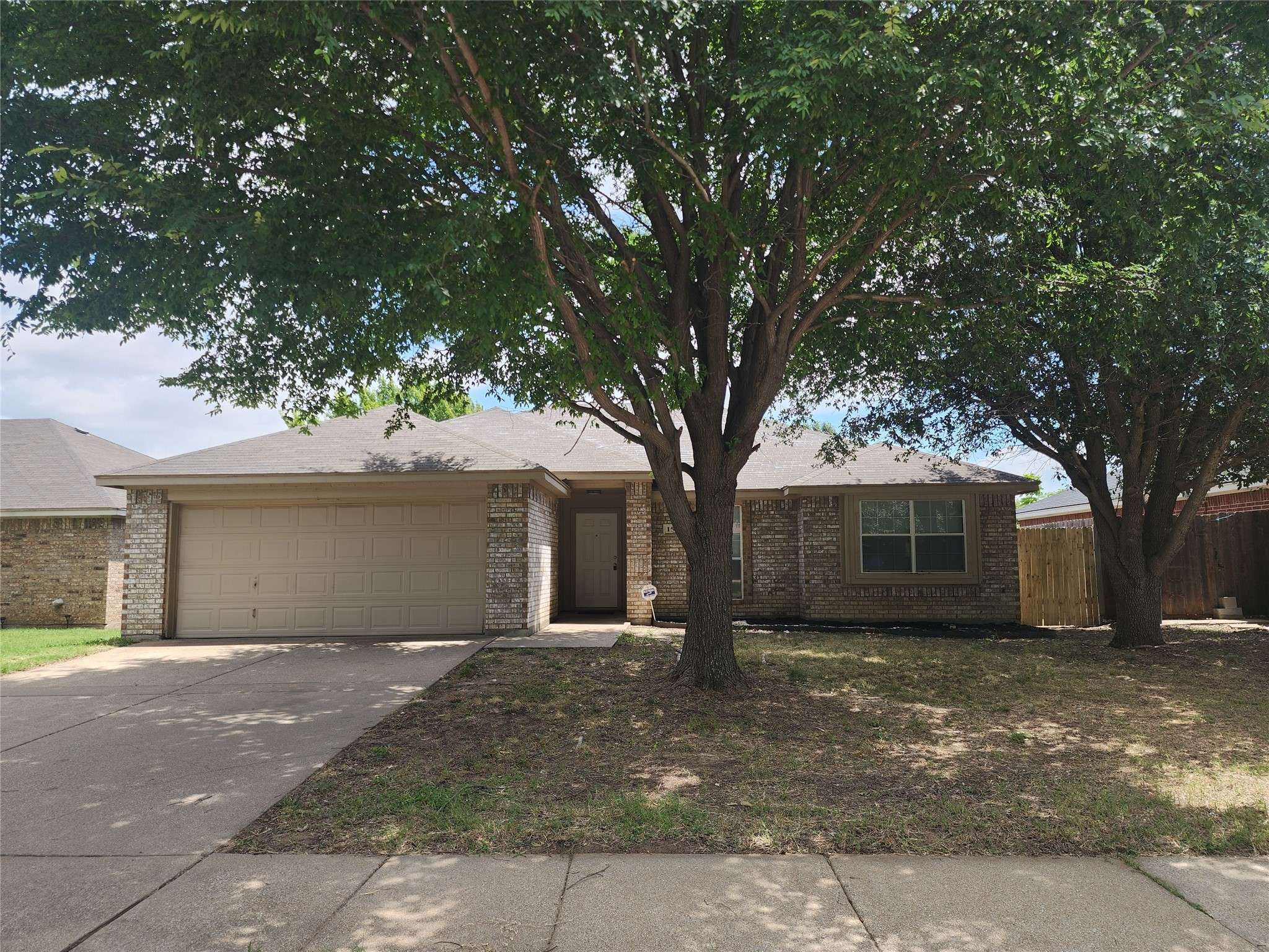 157 Adams DR, Crowley, TX 76036