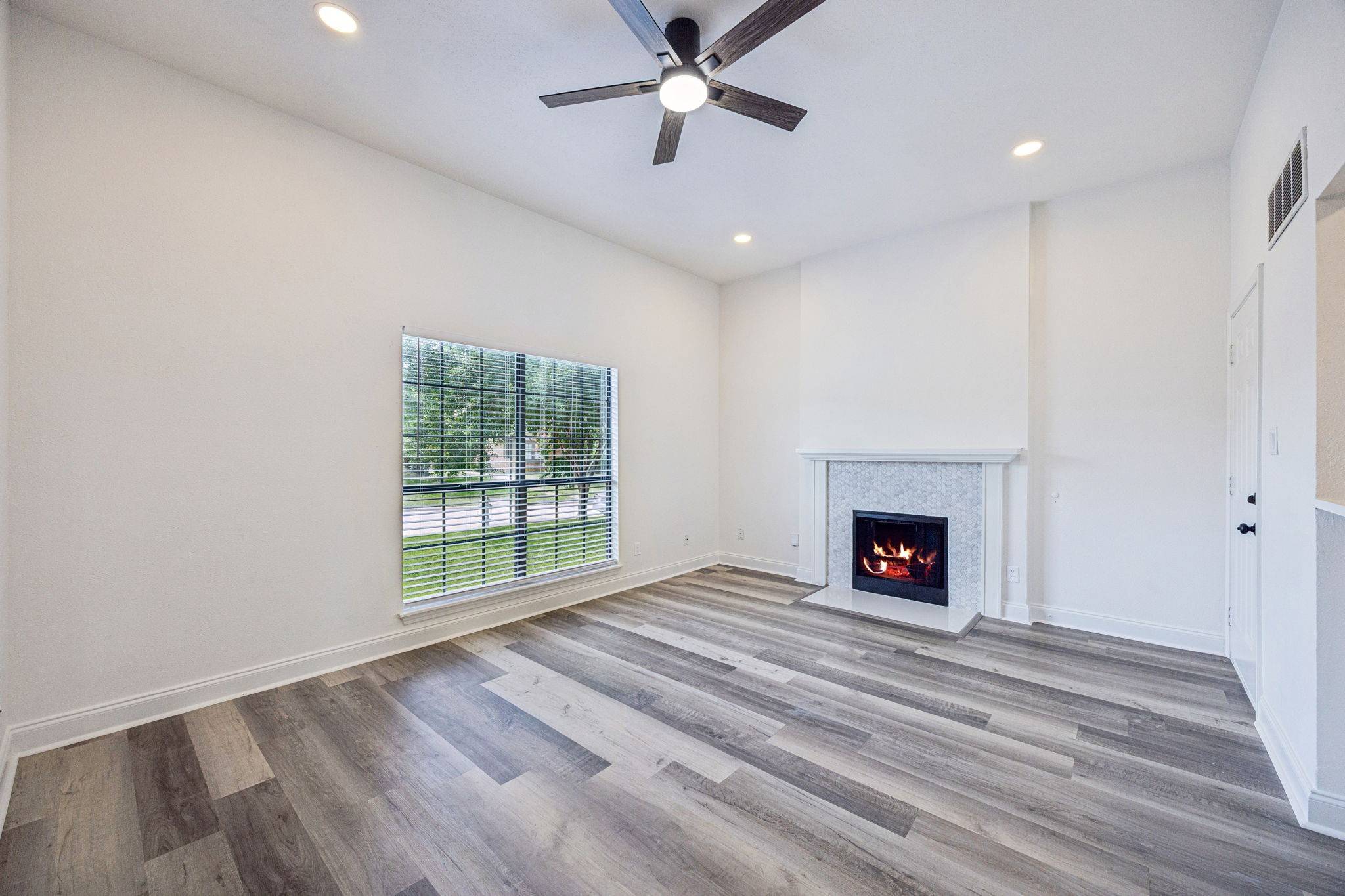 Cedar Hill, TX 75104,406 Pogue ST