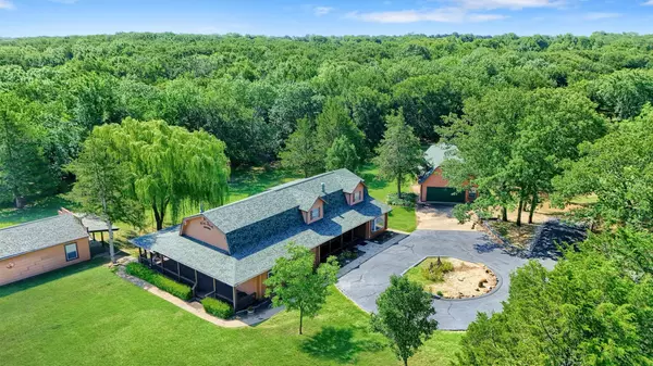 570 Roy Ayres RD, Bells, TX 75414