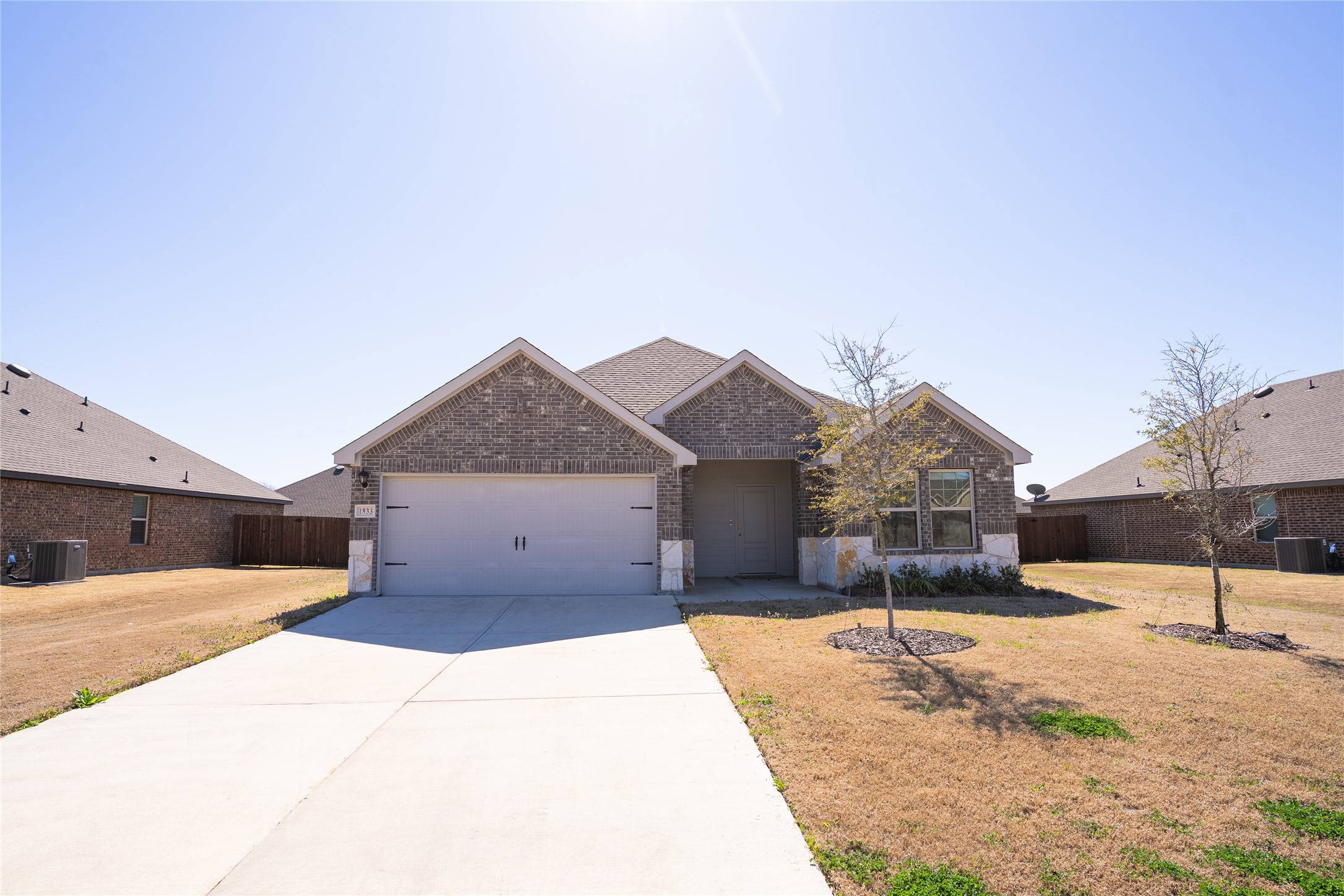1833 Pecan Valley DR, Kaufman, TX 75142