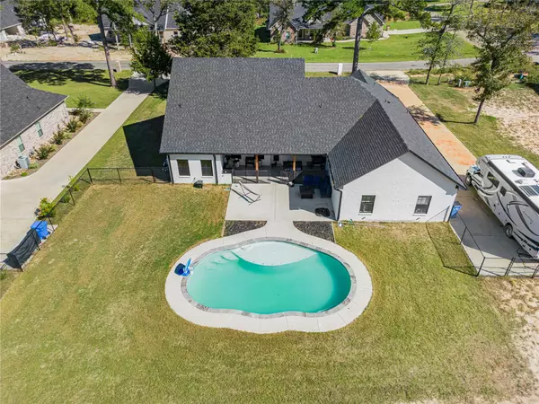 107 Private Road 6305, Mineola, TX 75773