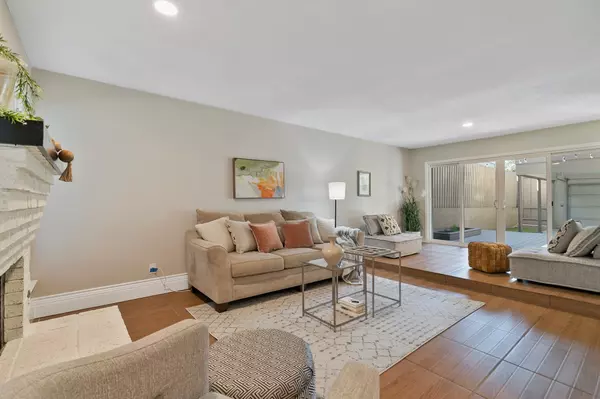 Dallas, TX 75238,9640 Bryson DR #9640