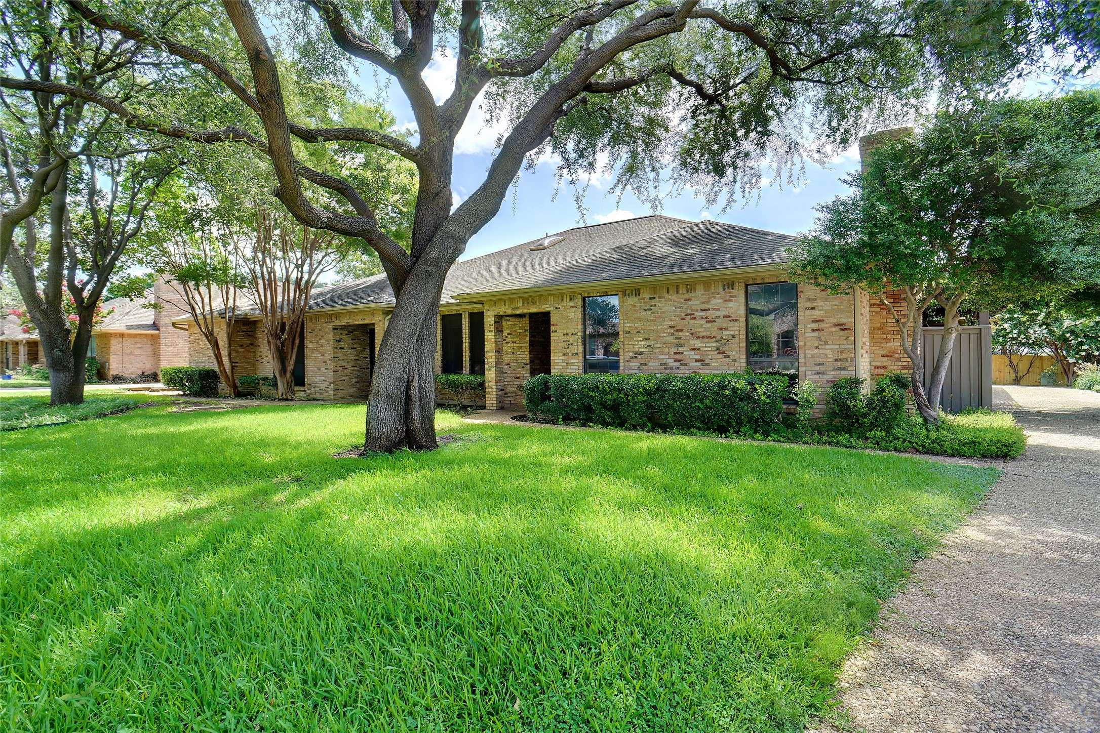 5719 Ridgerock RD, Fort Worth, TX 76132