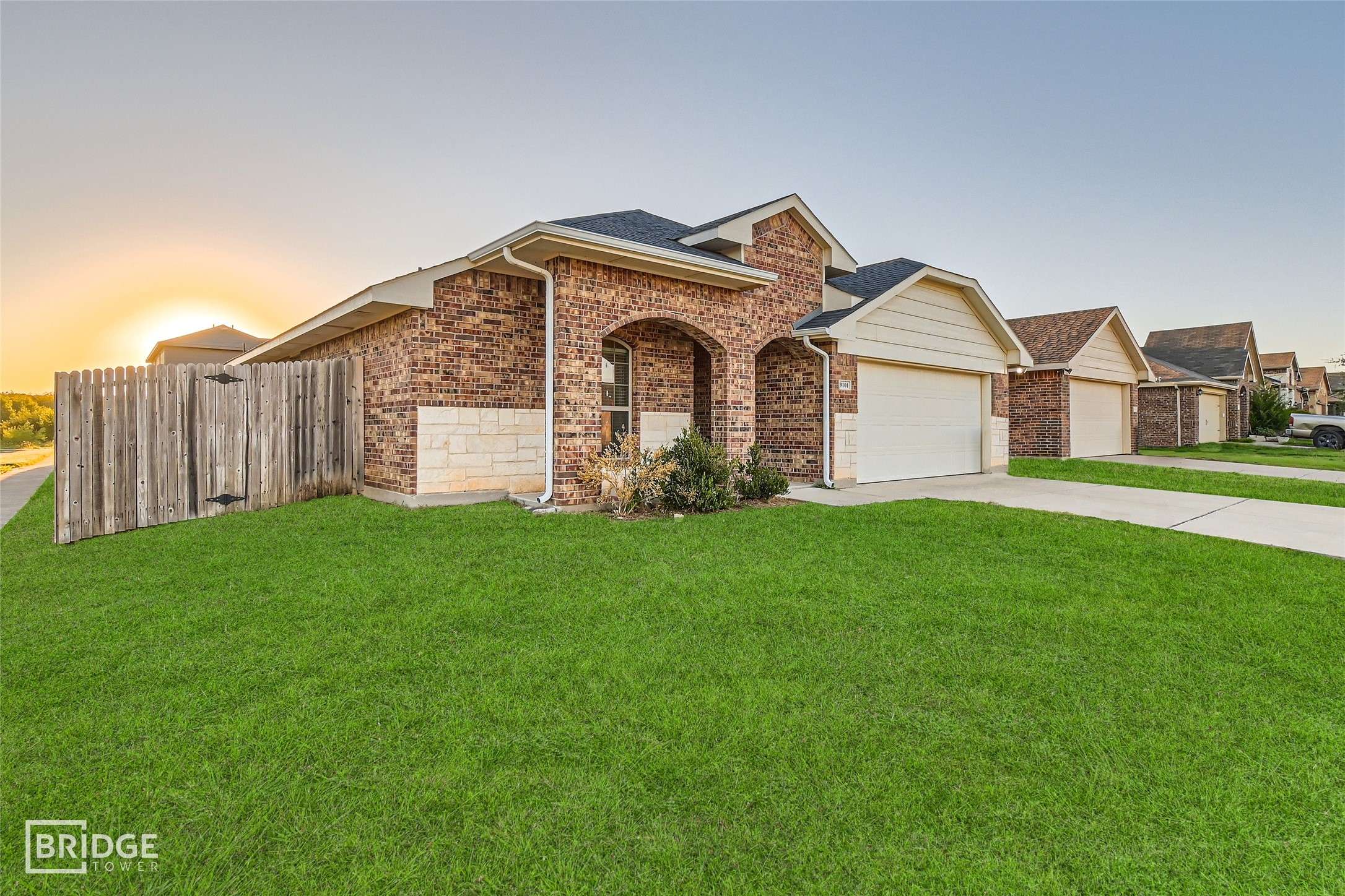 9105 Poynter ST, Fort Worth, TX 76123