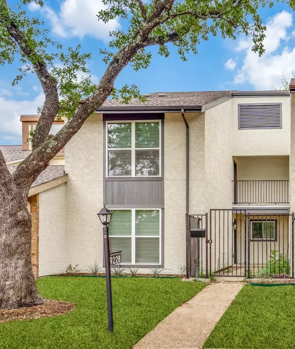 9228 Flickering Shadow DR, Dallas, TX 75243
