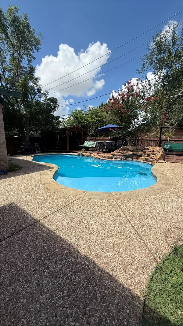 Watauga, TX 76148,6201 Stardust DR S