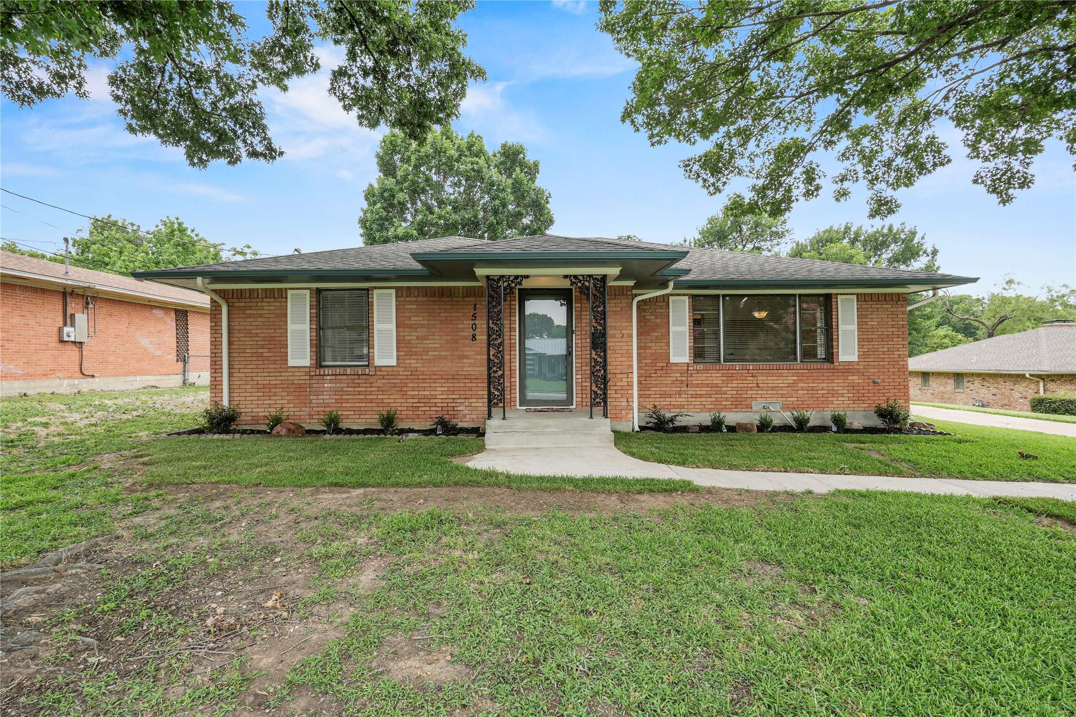 1508 Ross AVE, Carrollton, TX 75006